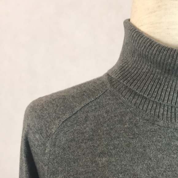 EUC Jones New York Gray Turtleneck Sweater Size L - Picture 7 of 7